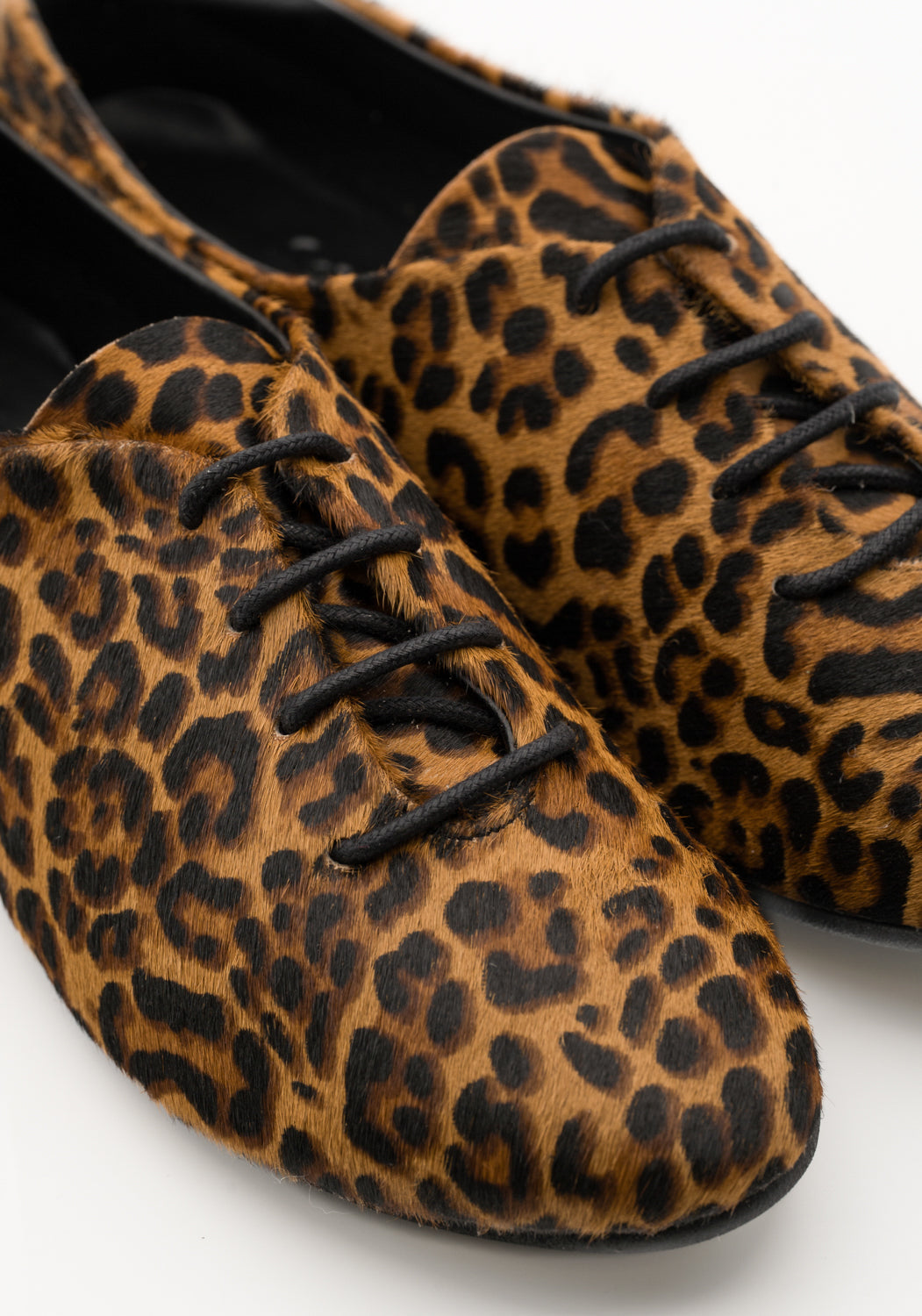 Zapato Romy | Mr. Velous — Detalle calzado de mujer Cherubina