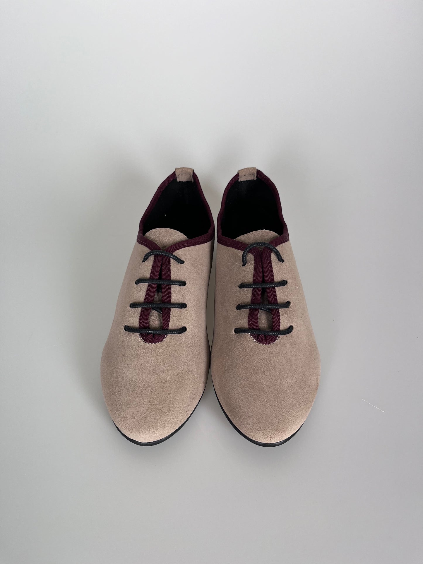 Zapato Edy · Avellana